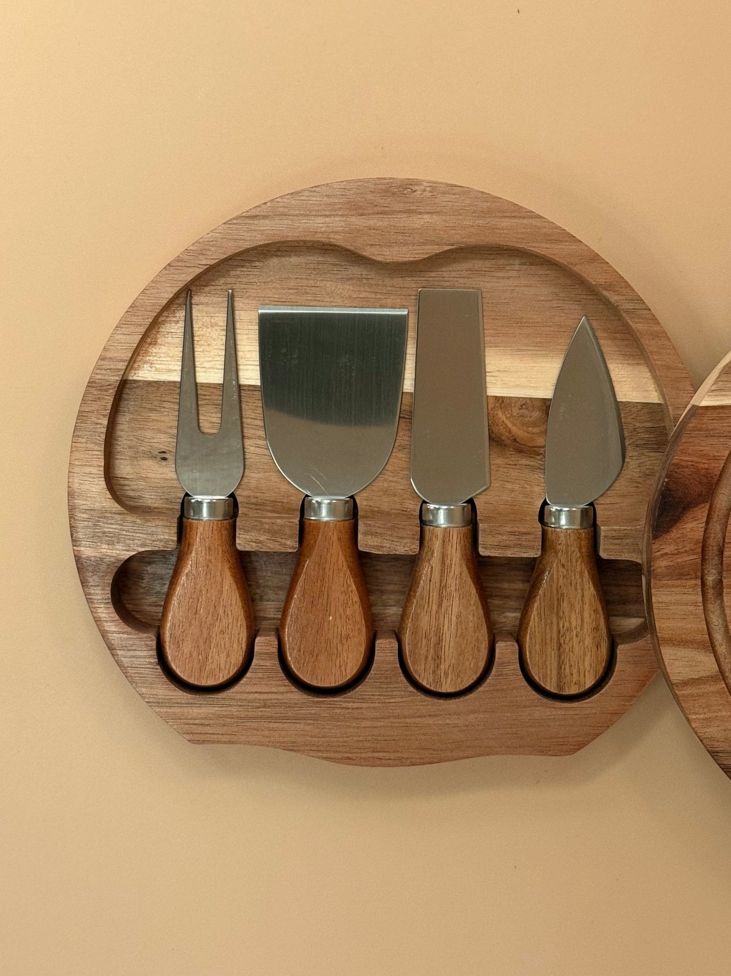 Cheese board with Cheese Knives - HisWord Designs