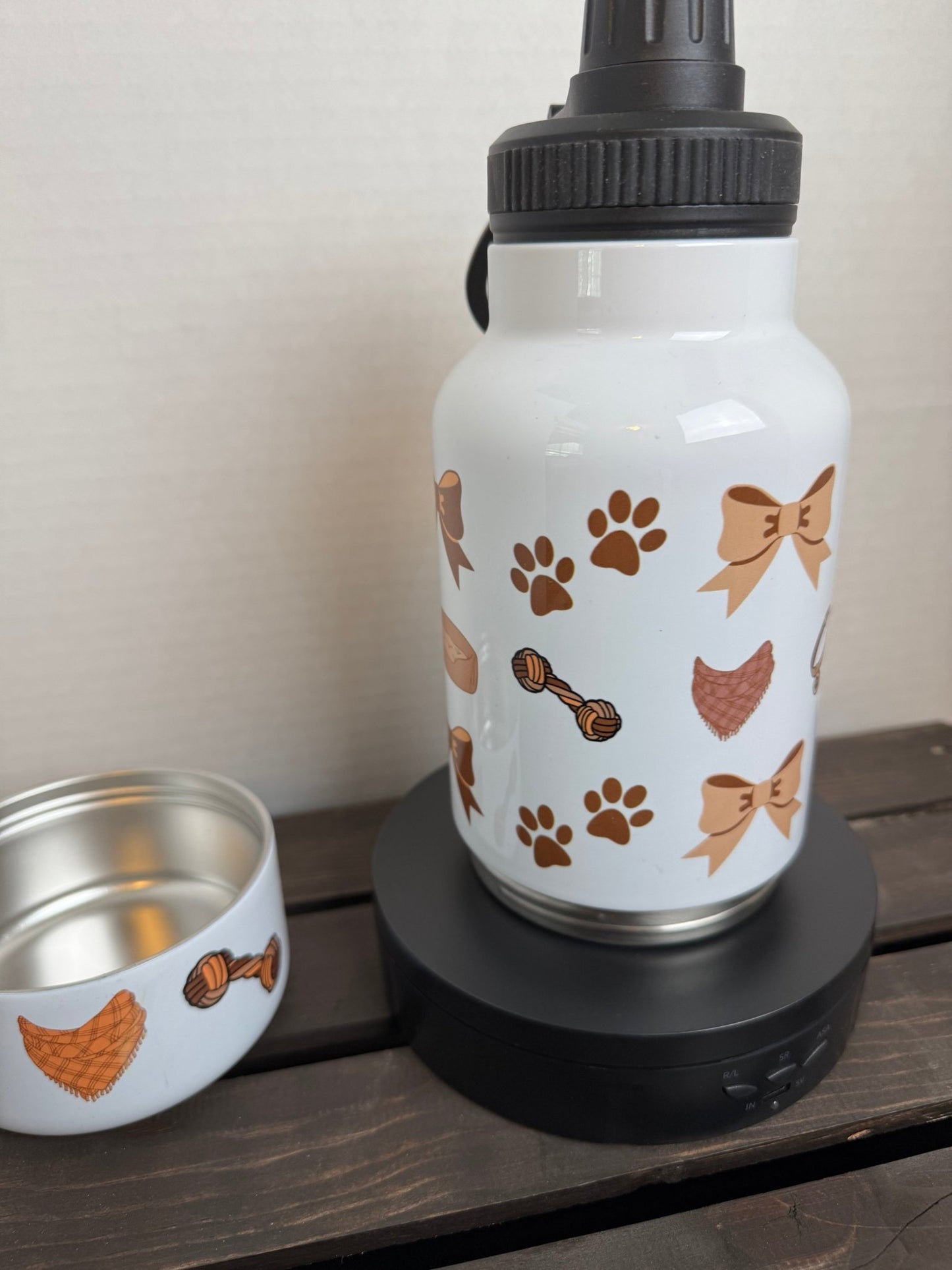 Woof & Play – 32 oz Dog Water Bottle with Bowl | Stainless Steel - HisWord Designs