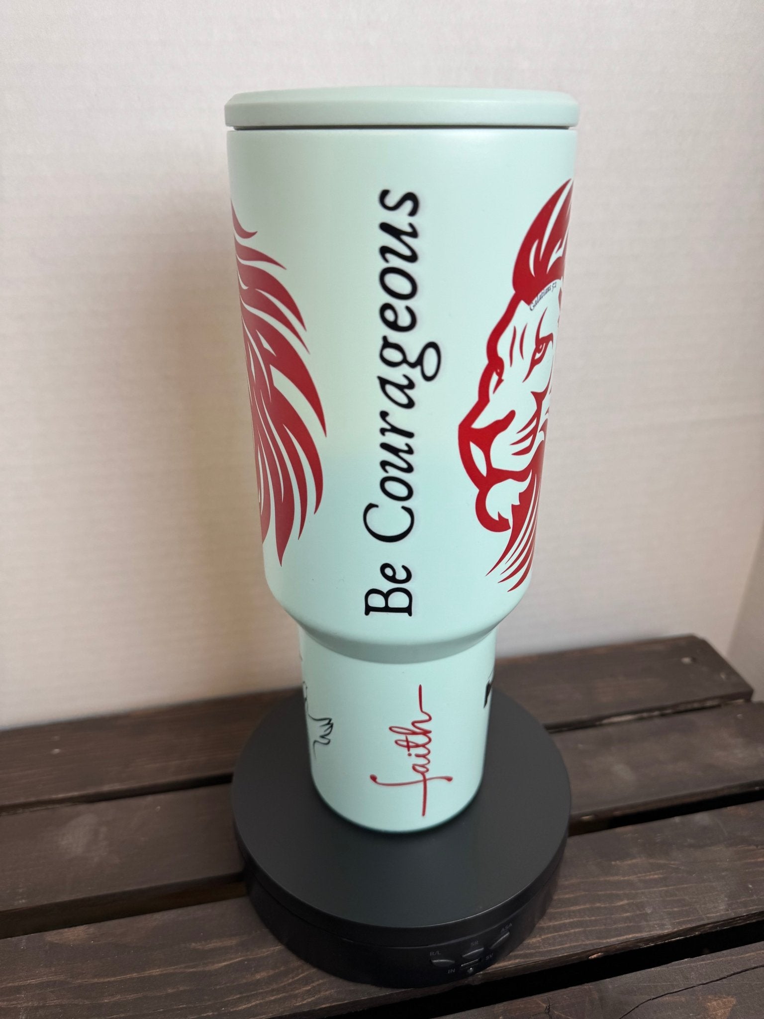 Be Courageous – 40oz Lion of Judah Faith Tumbler (Galatians 5:1) - HisWord Designs